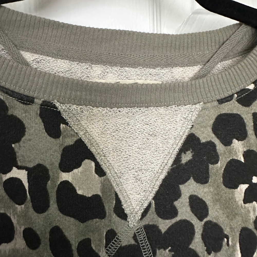 Free People We The Free Classic Printed Oversized Crewneck/Floral Cheetah Small - Picture 6 of 14